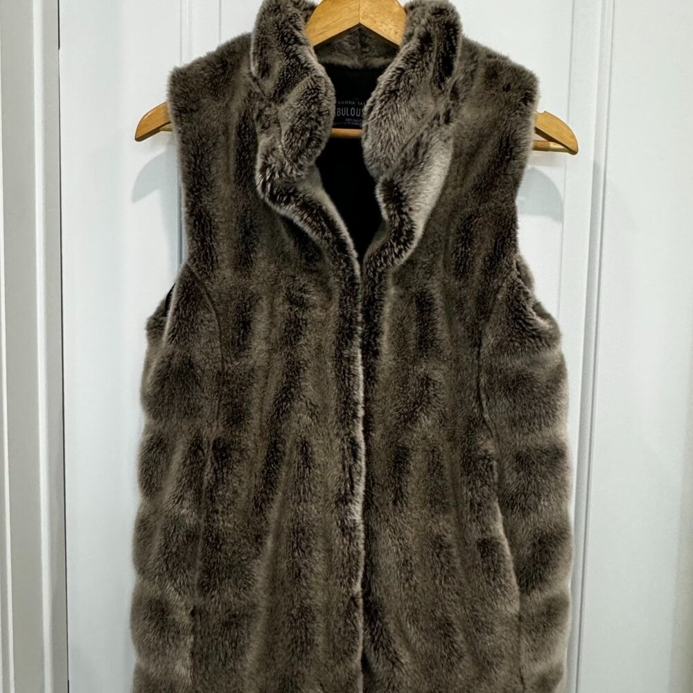 Donna Salyers Fabulous Furs Mink in Taupe NWOT XS - Picture 4 of 9